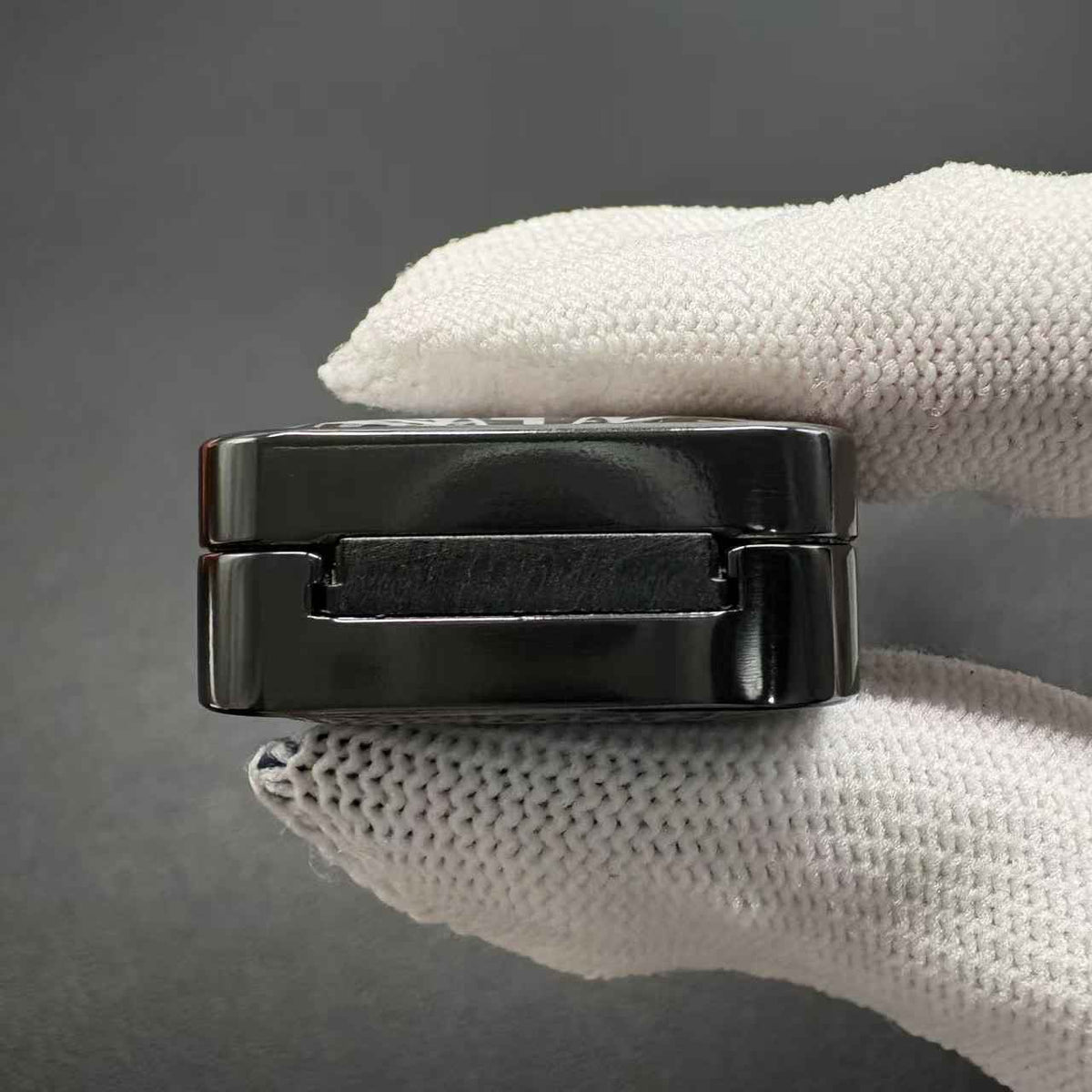 Nine Palace Zirconium