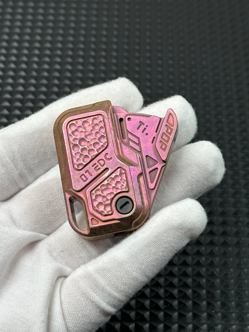 POP Crystallized Titanium