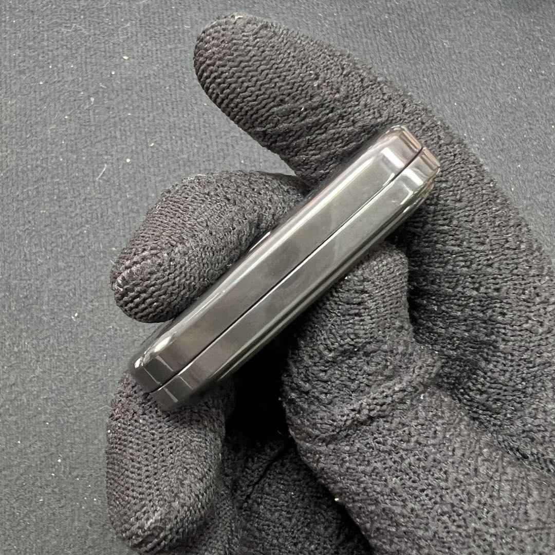 Ji Li Zirconium