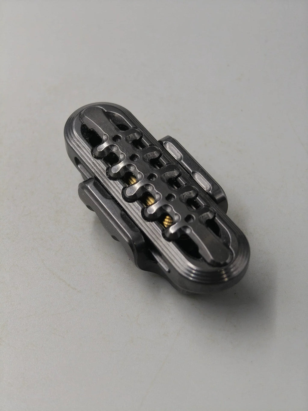 EXOSKELETON Zirconium