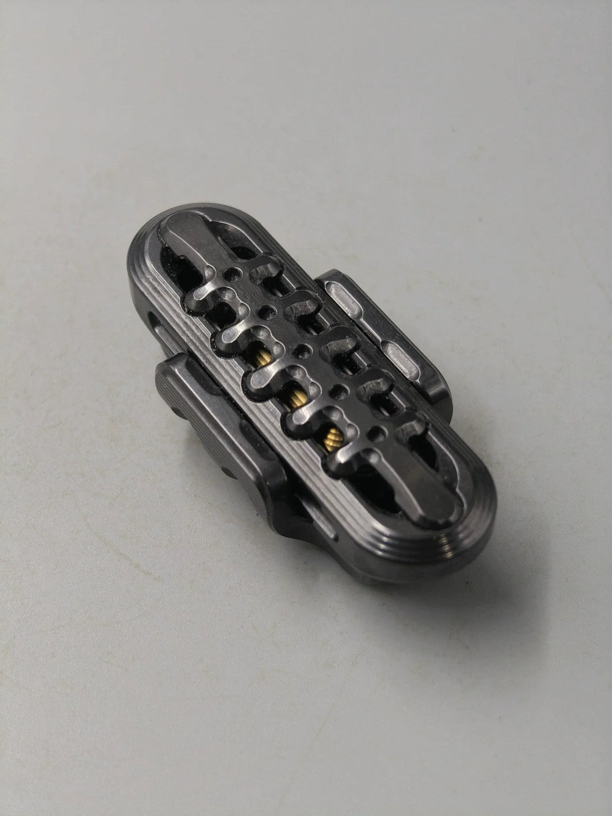 EXOSKELETON Zirconium
