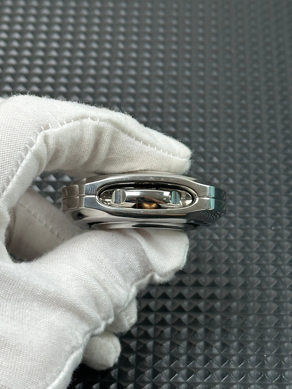 Radiation Shell Opening Stainless Steel Polished