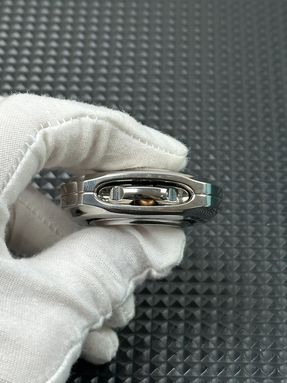 Radiation Shell Opening Stainless Steel Polished