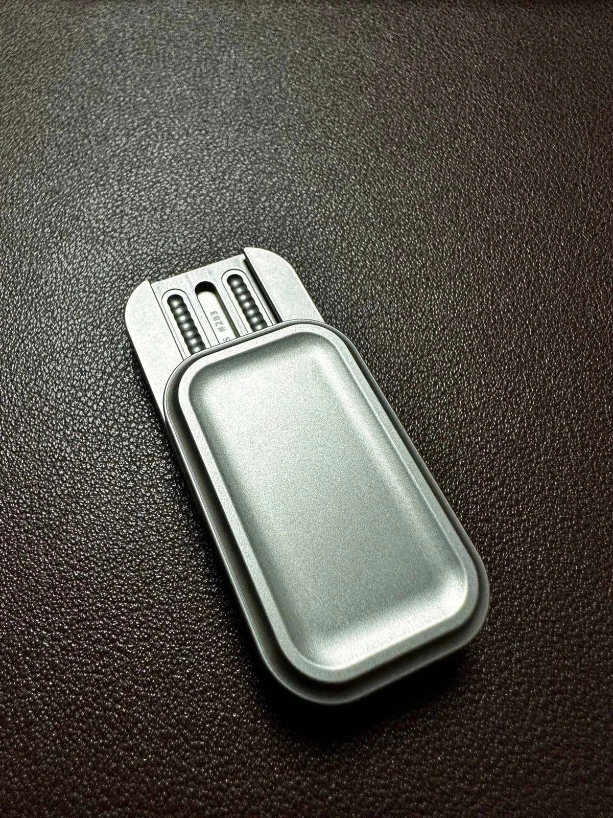 Core Asymmetry Dense Stainless Steel