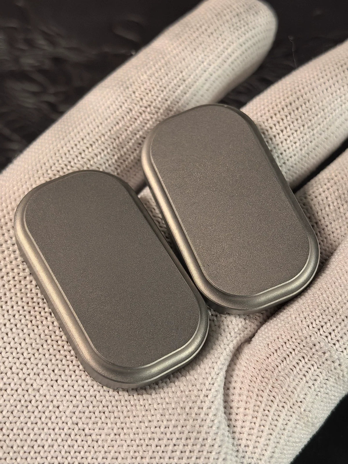 01EDC Slider No.11 Shell Titanium