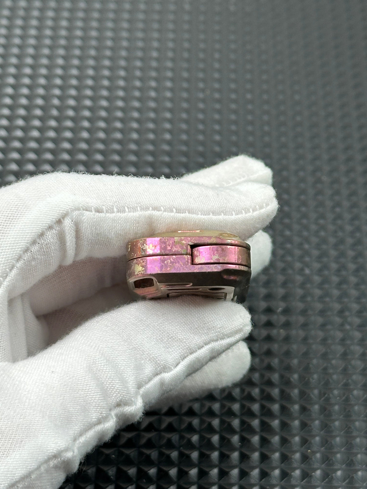 POP Crystallized Titanium