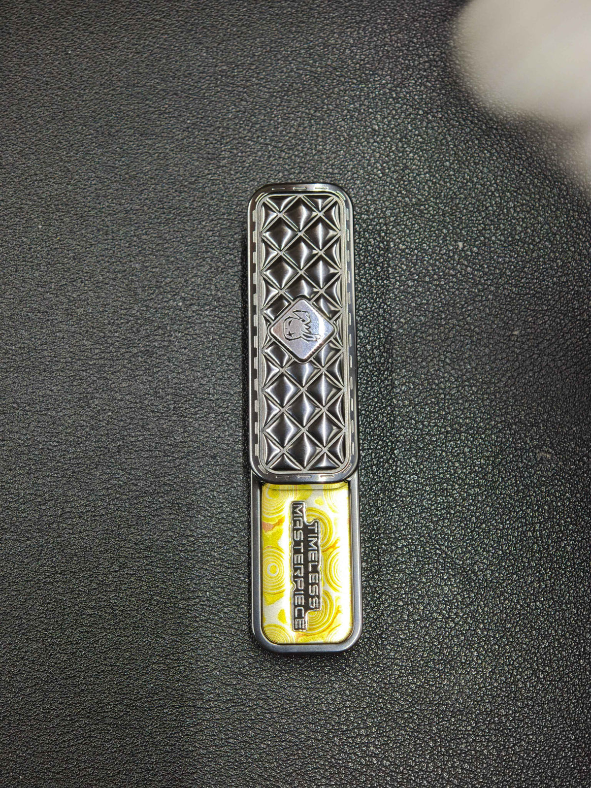 Feng Ling Zirconium