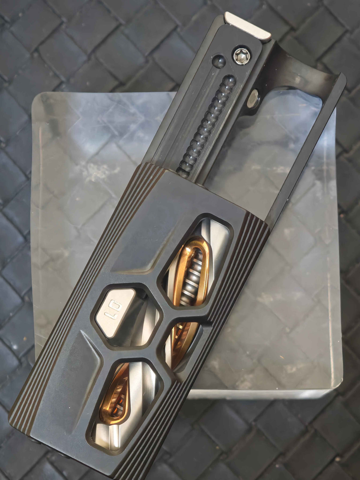 Gene Capsule Titanium