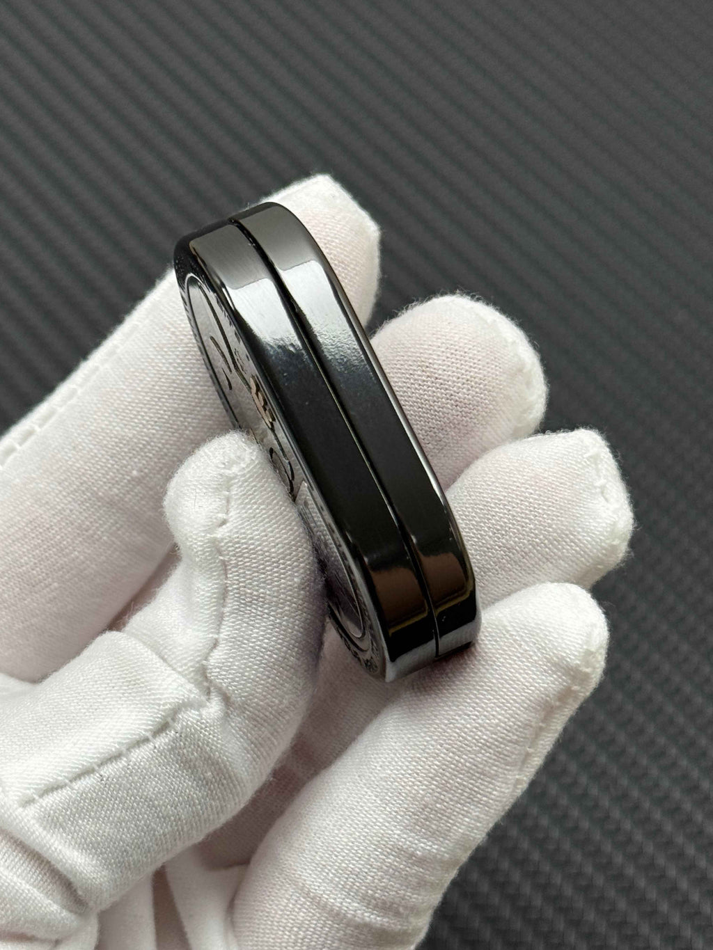Grumpy Rabbit Rhythm Zirconium Engraved