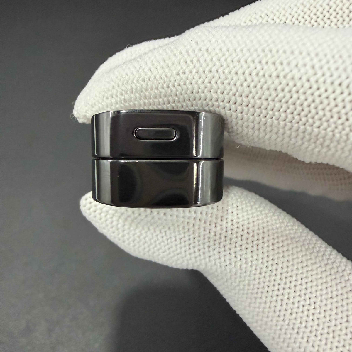 Feng Ling Zirconium Polished