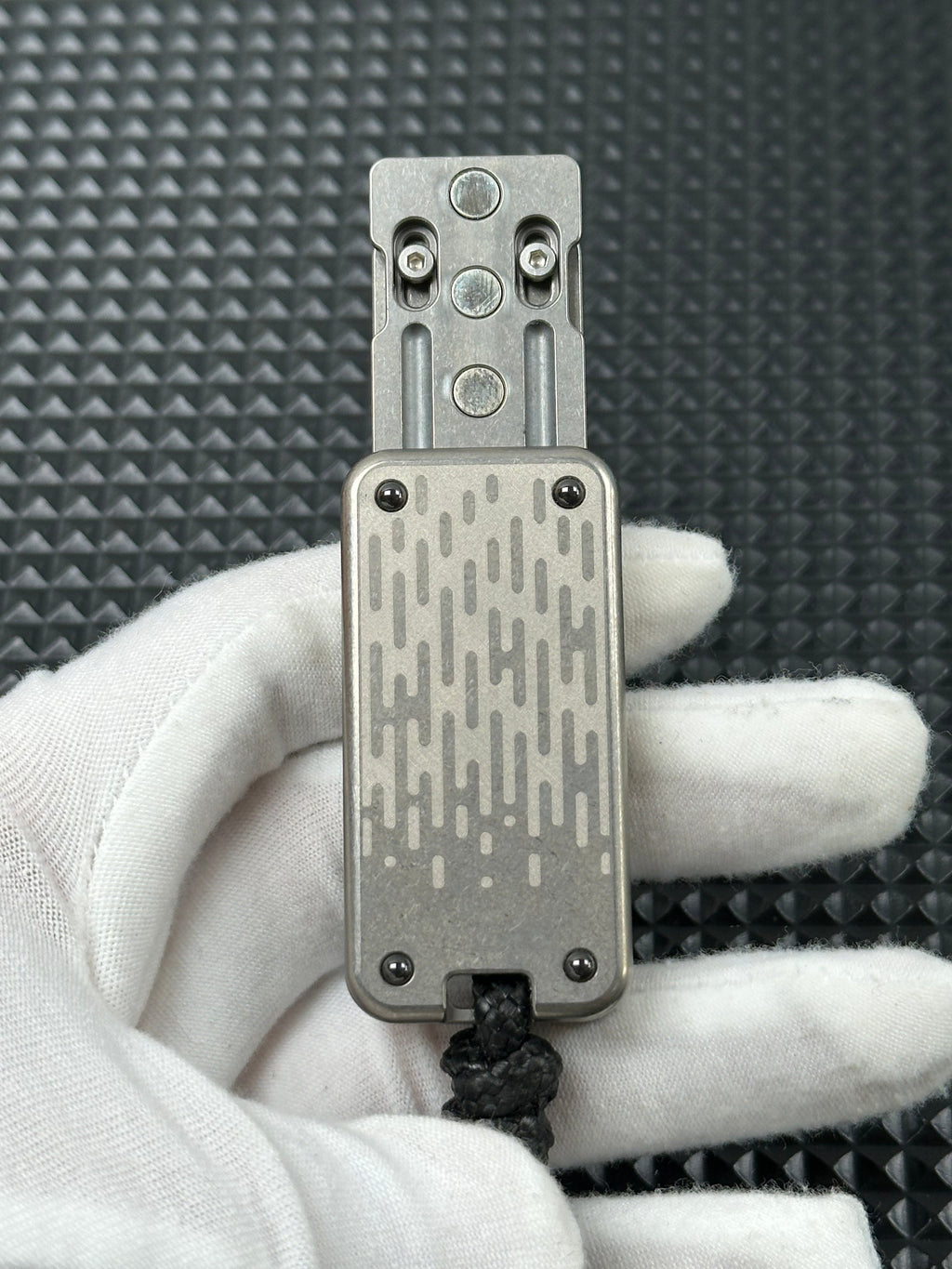 Pop Up Titanium