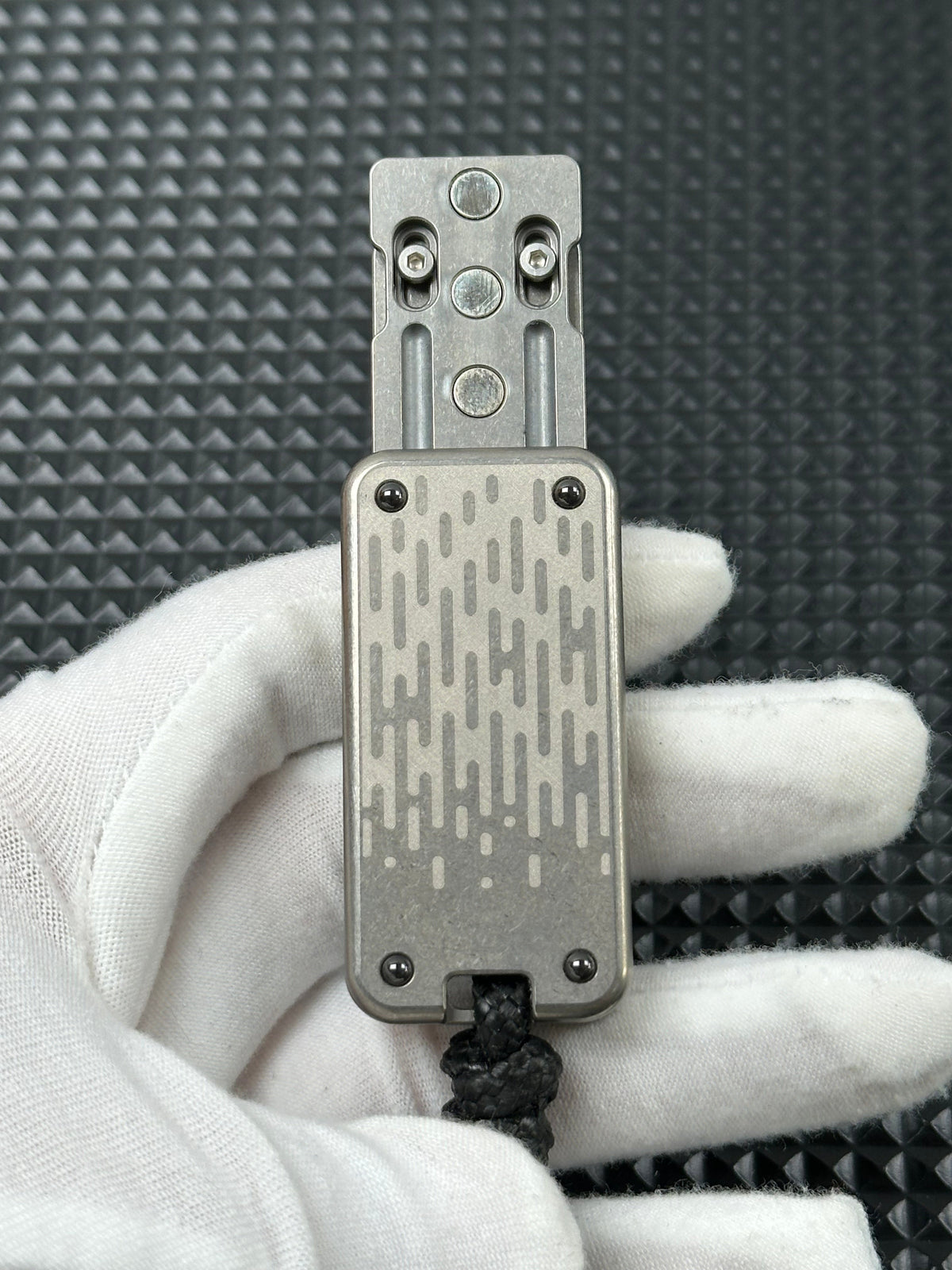 Pop Up Titanium