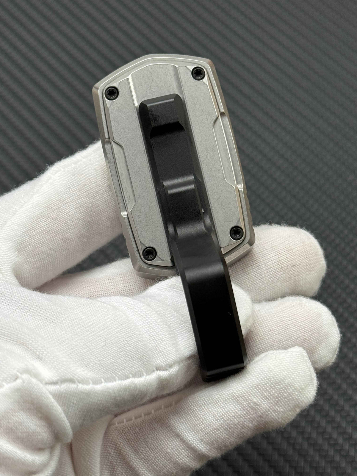 Thousand machines Stainless Steel Stonewashed