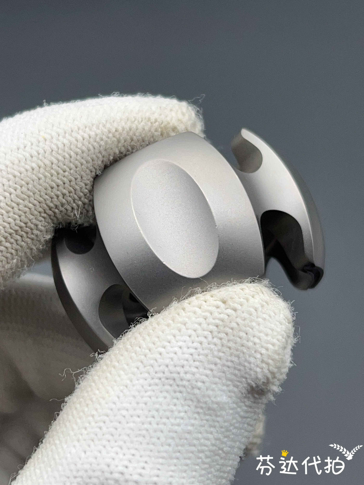 Noiz Titanium