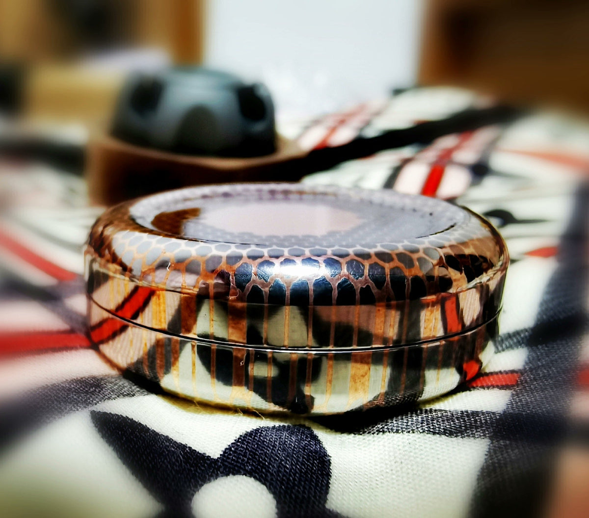 Macaron Superconductor