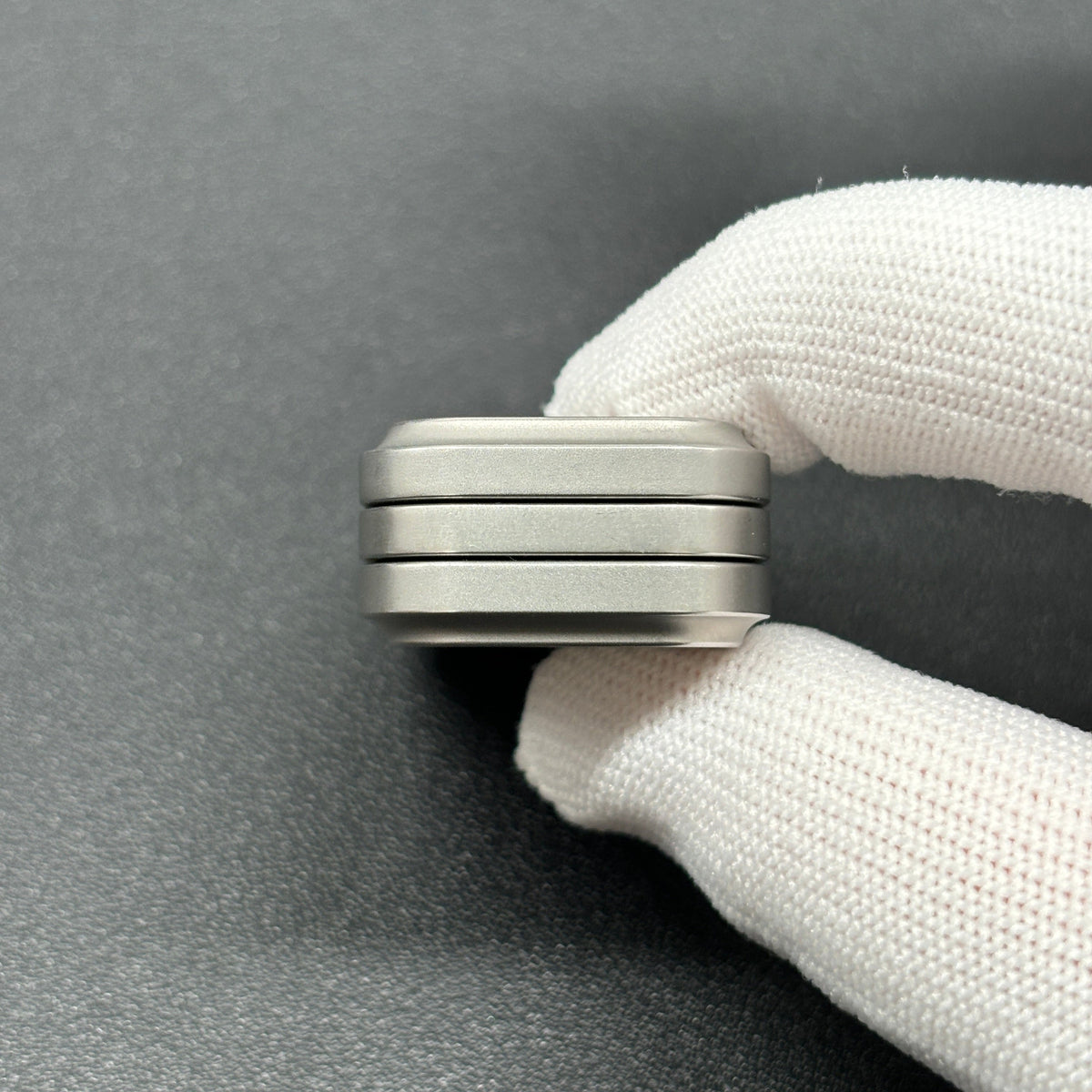Magnet Feel Stainless Steel