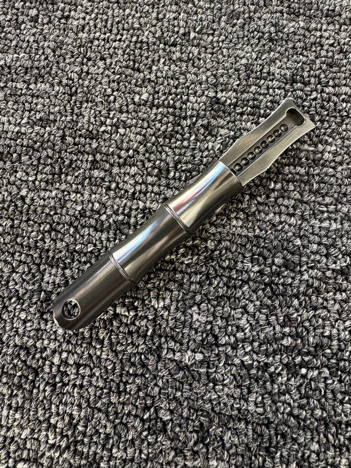 Bamboo Slider, Zirconium