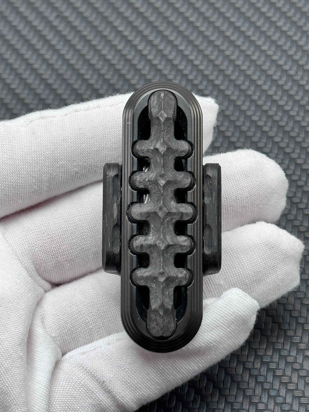 EXOSKELETON Carbon Fiber Bone Core
