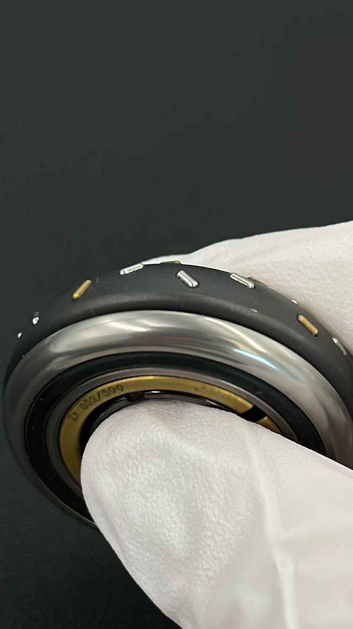 Doughnut Zirconium