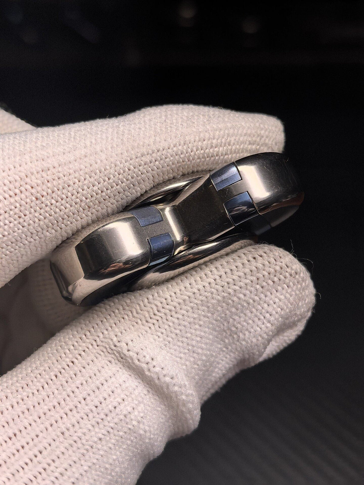 Trefoil Titanium