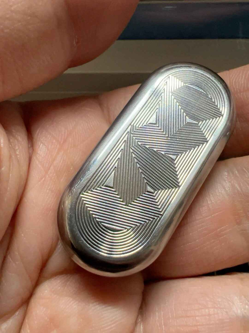 Top B, Stainless Steel