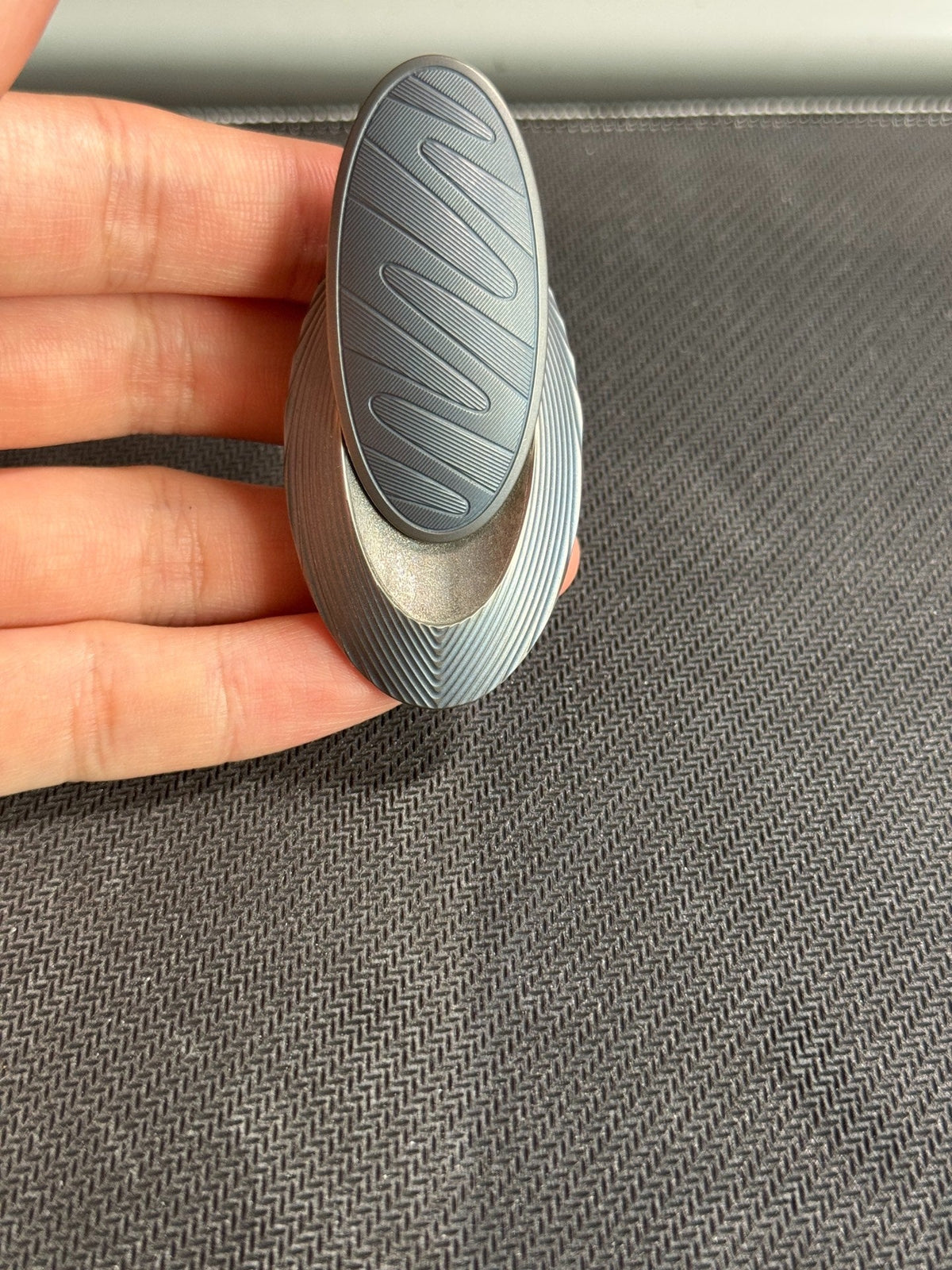 Top E Titanium
