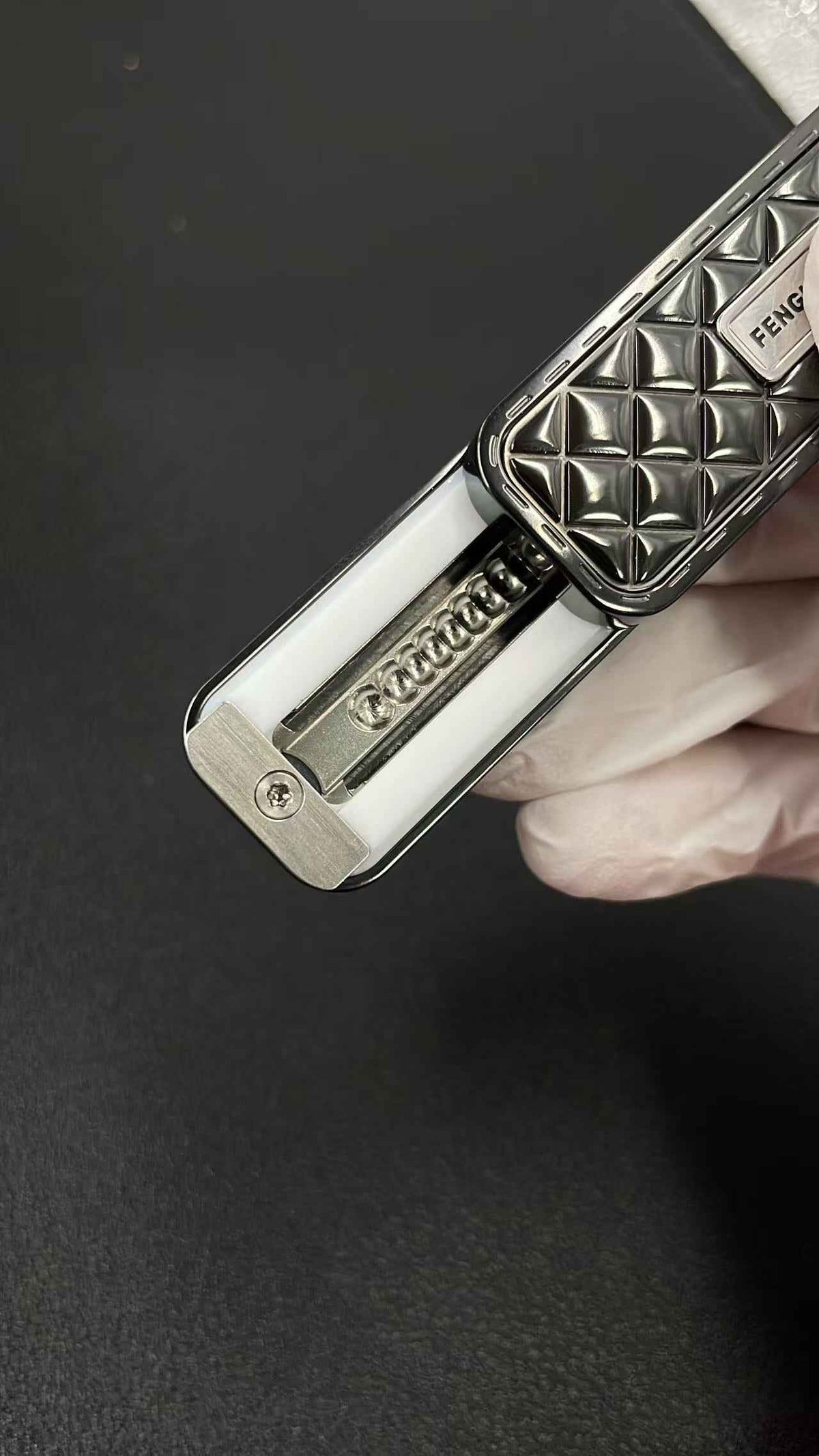 Feng Ling Zirconium