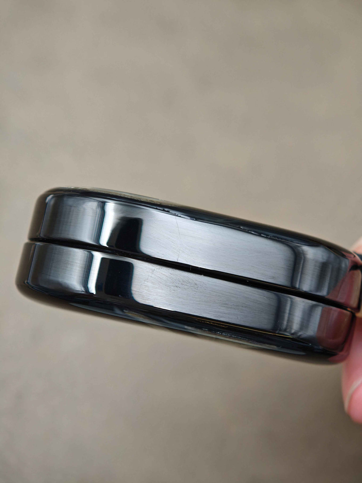 Ripple 2.0 Stainless Steel PVD Coated Resin-Sealed