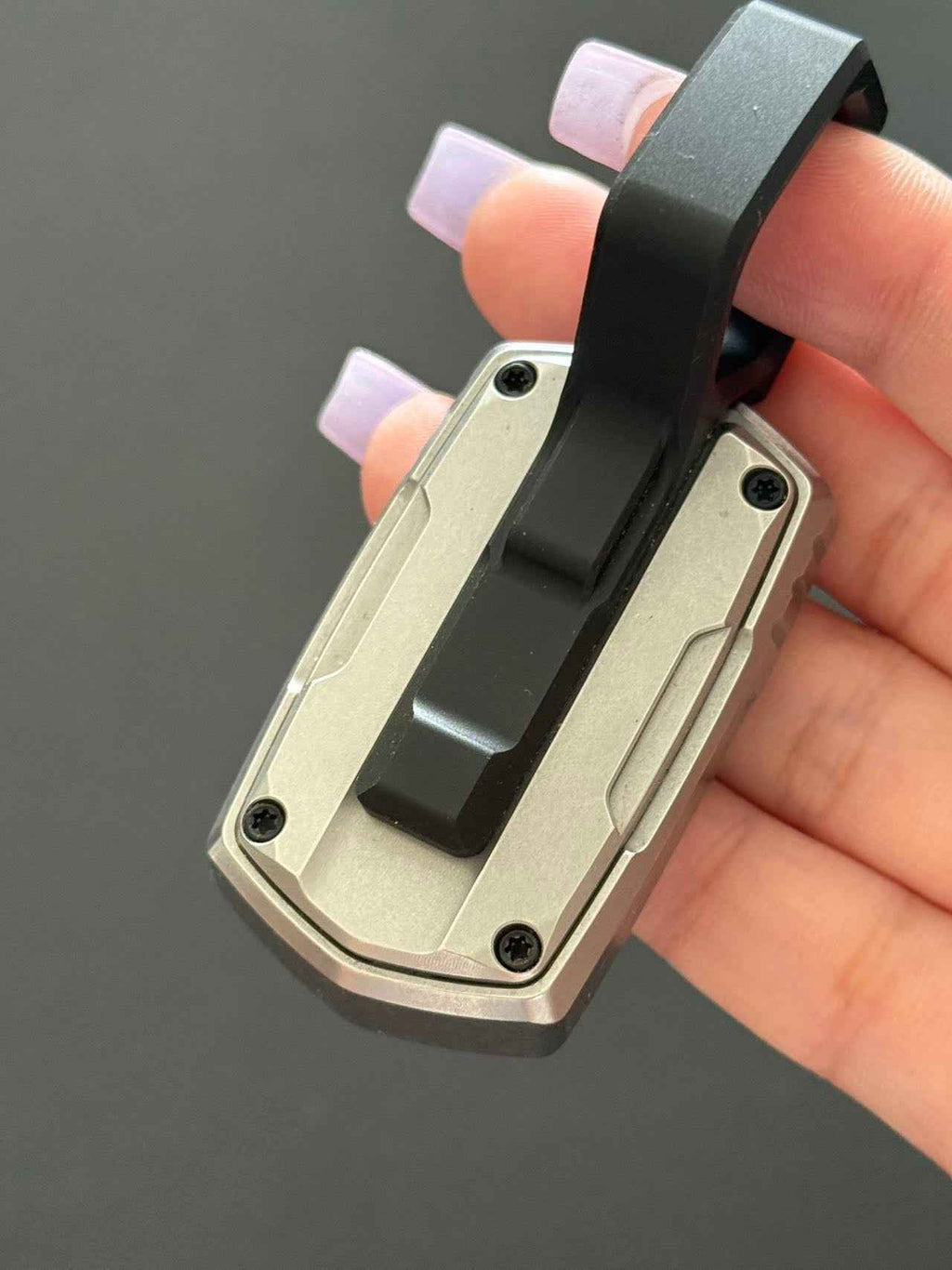 Thousand machines Stainless Steel Stonewashed