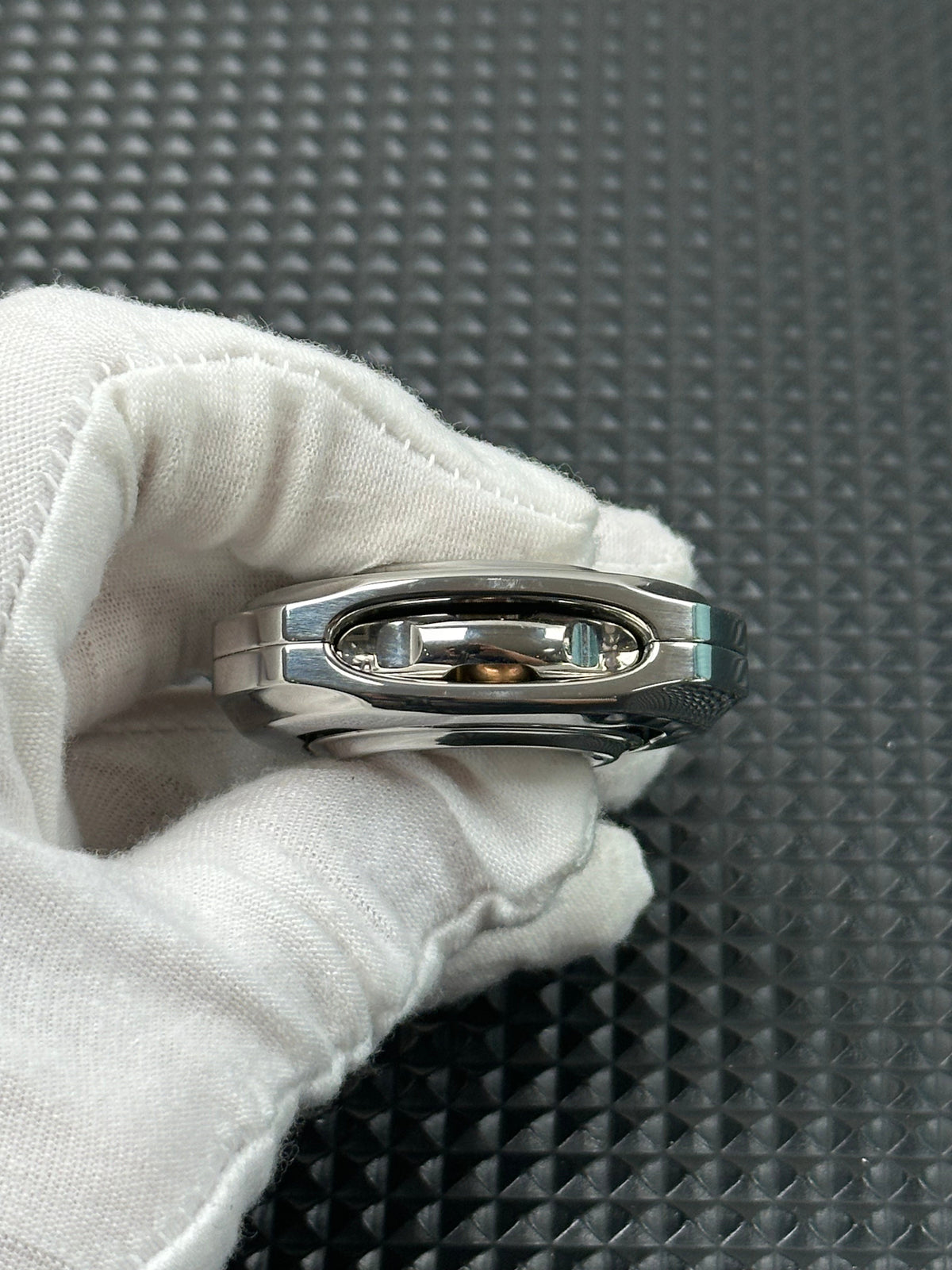 Radiation Shell Opening Stainless Steel Polished