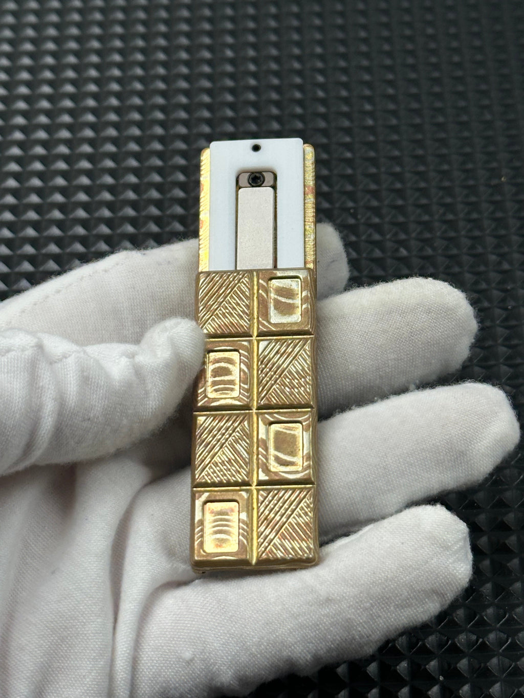 Wafer Chocolate Mokume
