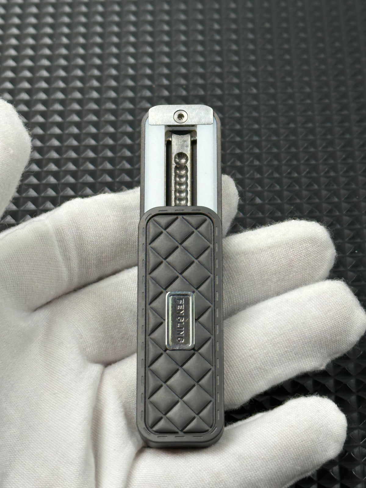 Feng Ling Zirconium
