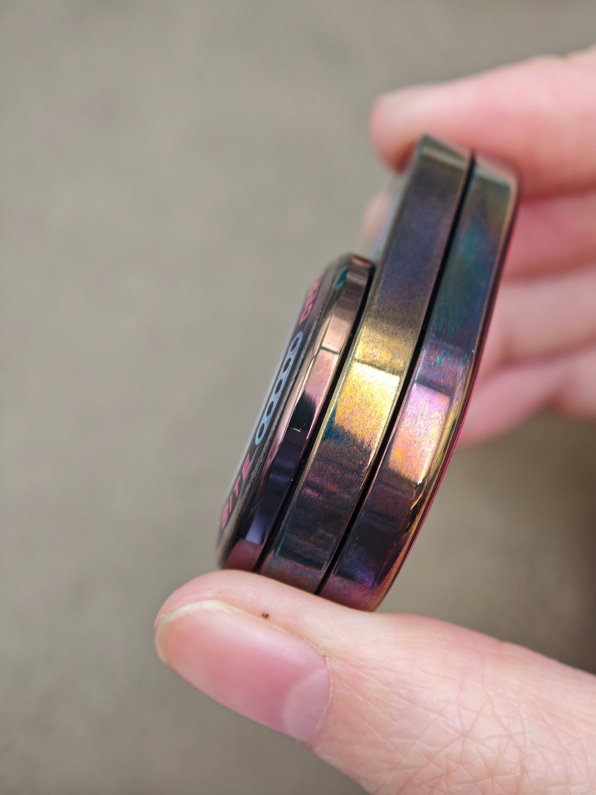 MIX Zirconium Resin-Sealed Oil Slick