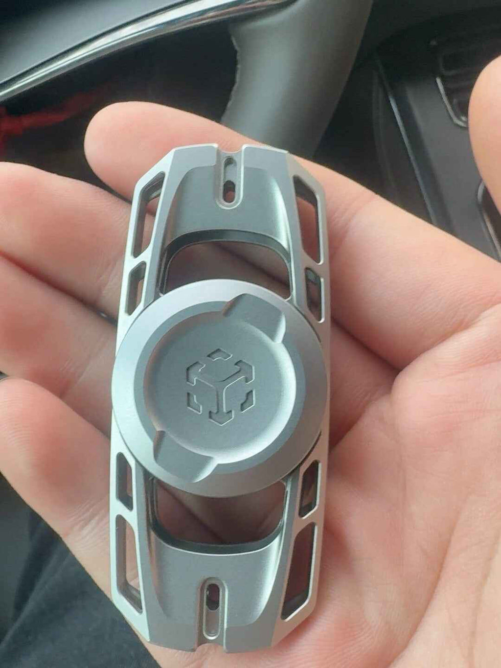Ling Yin, Stainless Steel