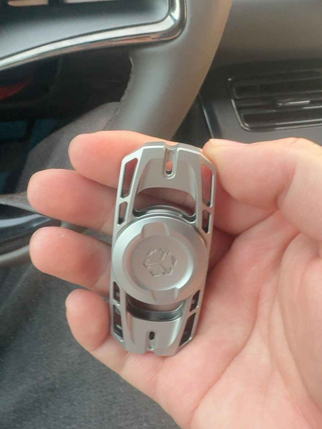 Ling Yin, Stainless Steel