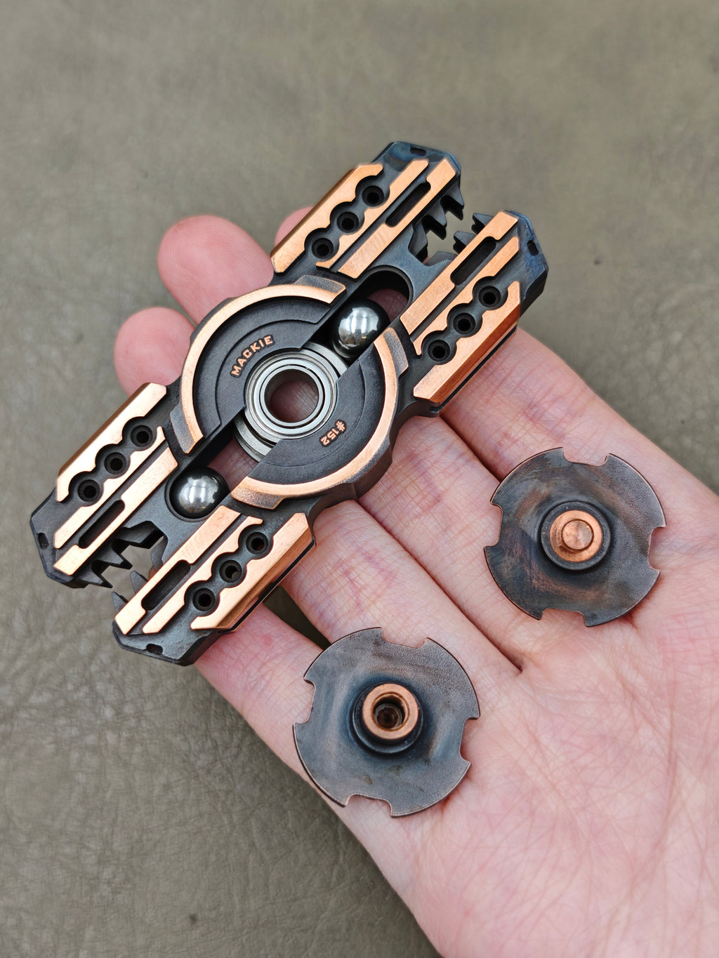 BAR GLUTTONY Copper Distressed