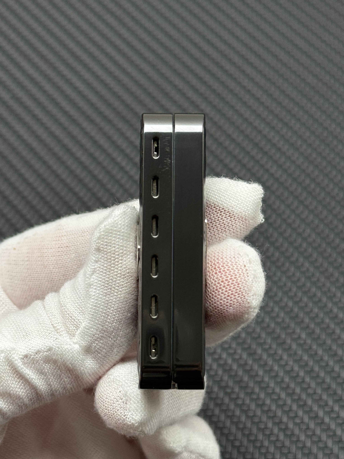 Feng Ling Zirconium Stonewashed Polished