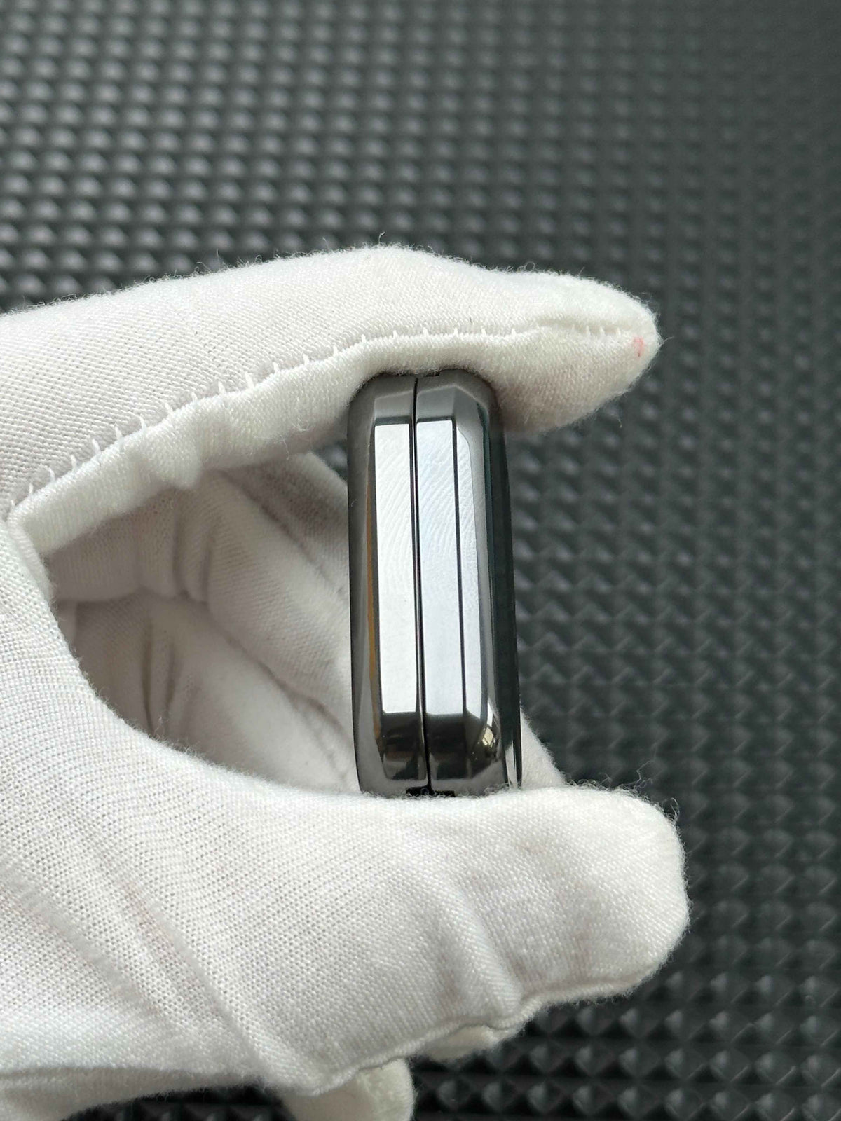 No.12 Shell Zirconium