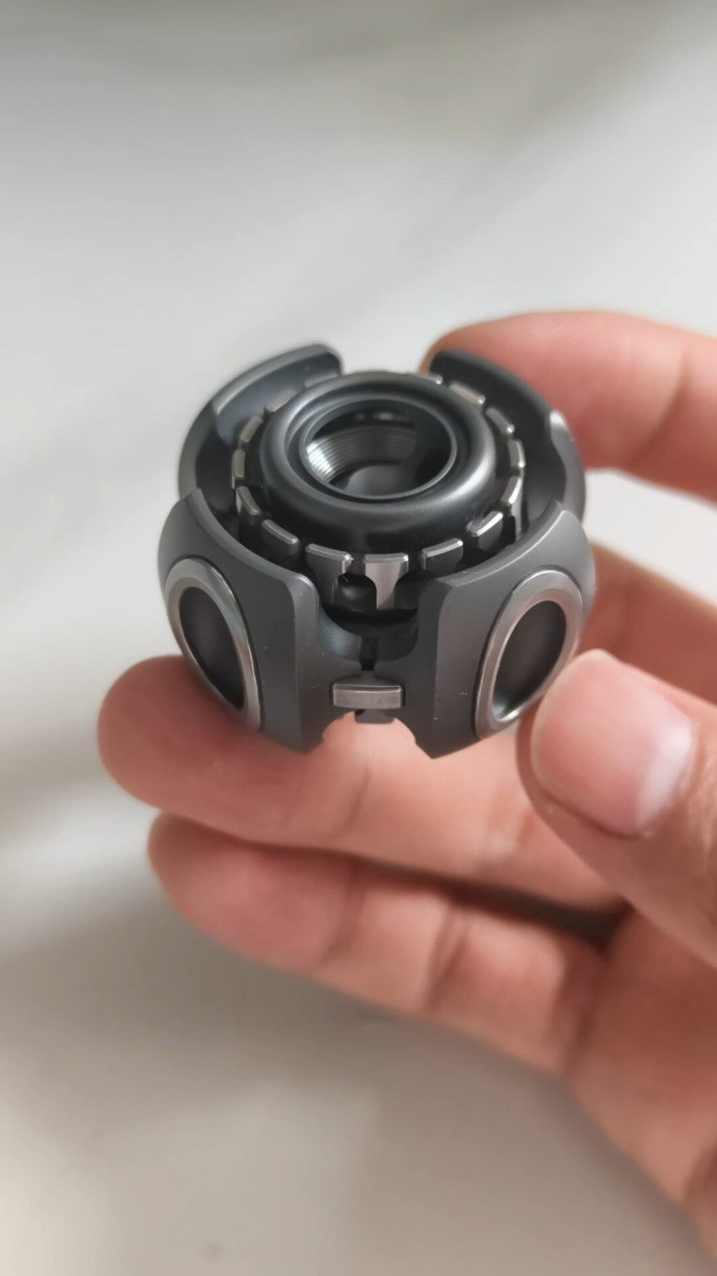 Noiz-O Fidget Spinner Zirconium Stainless Steel