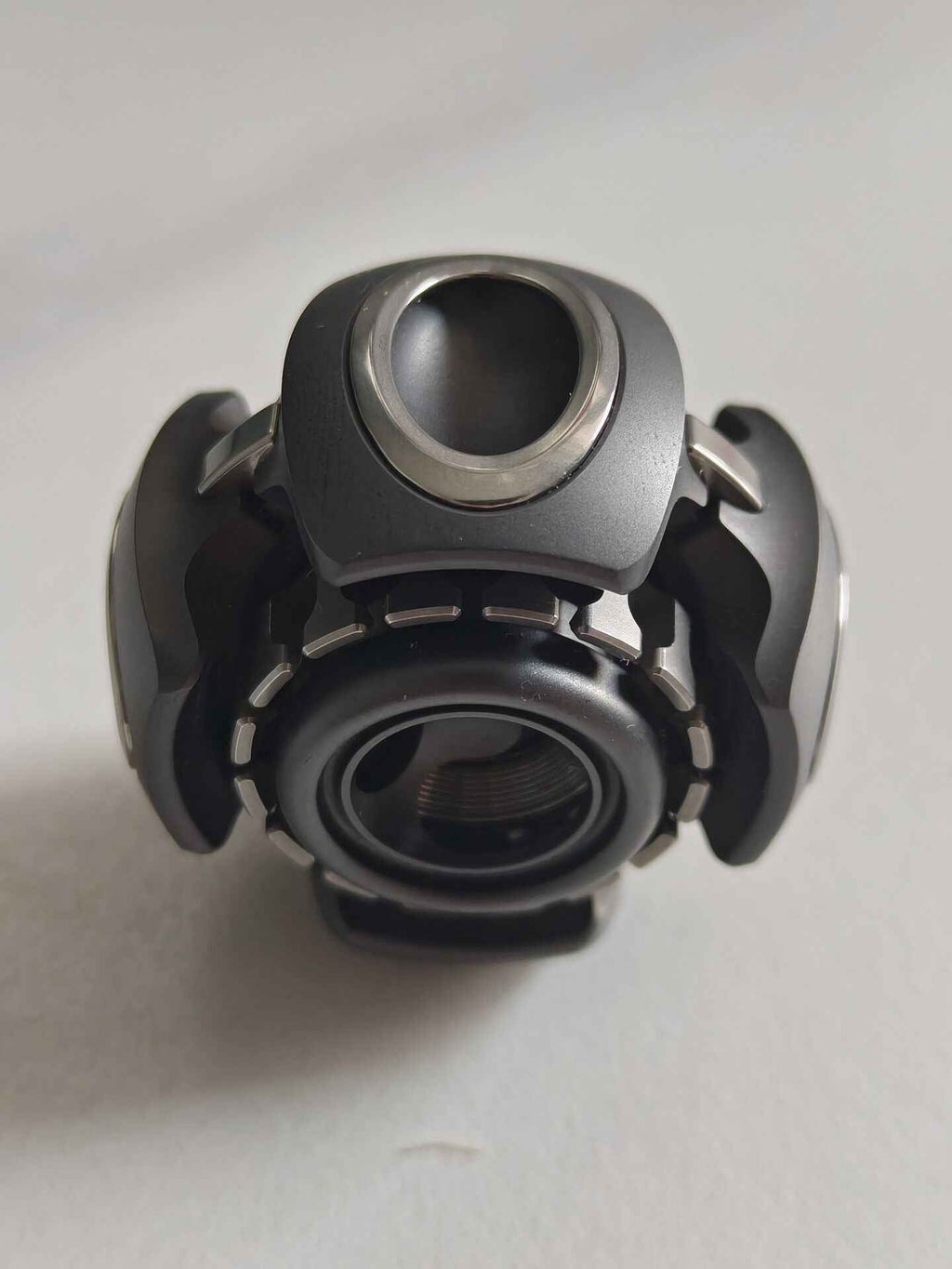 Noiz-O Fidget Spinner Zirconium Stainless Steel