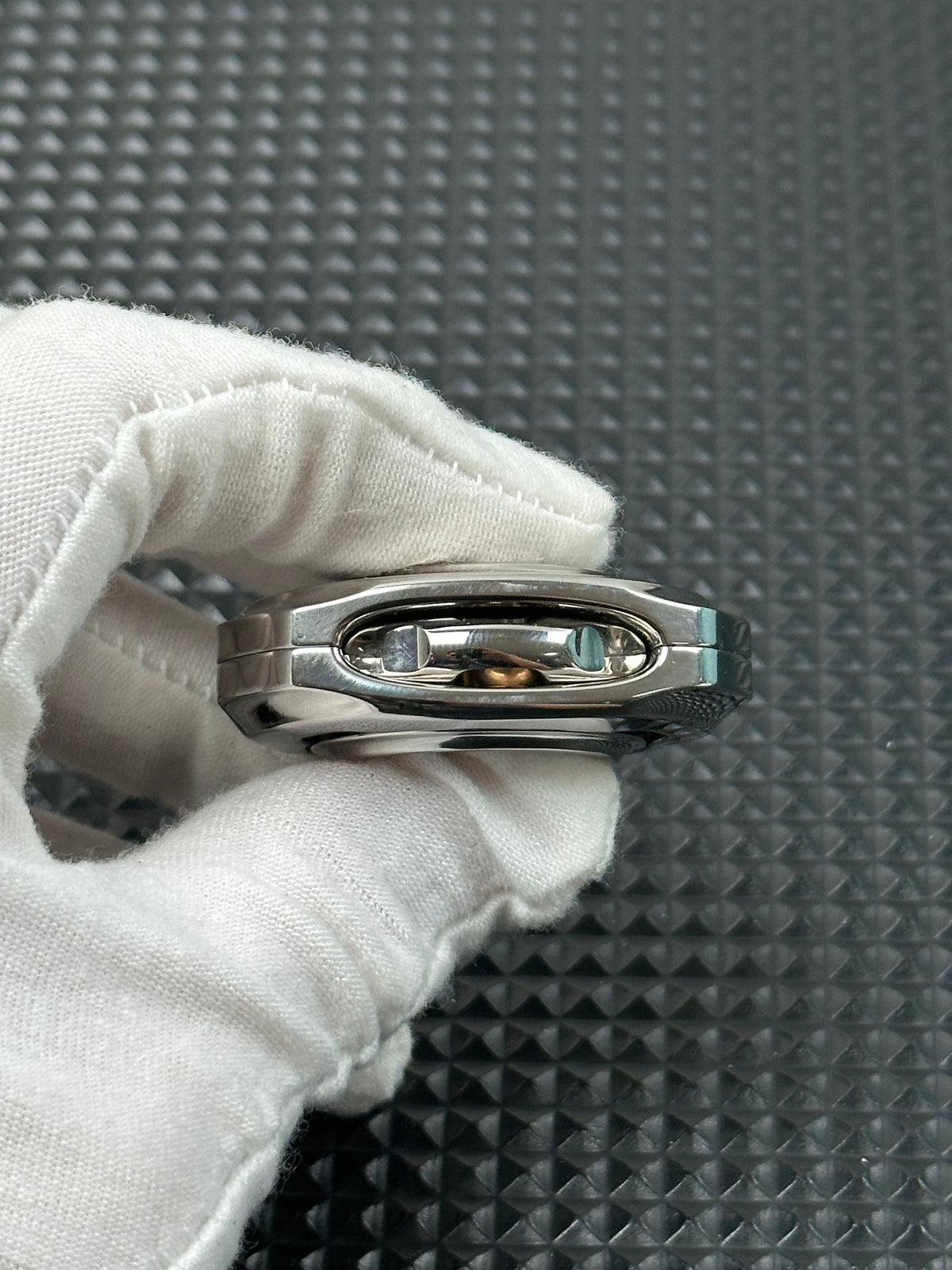 Radiation Shell Opening Stainless Steel Polished