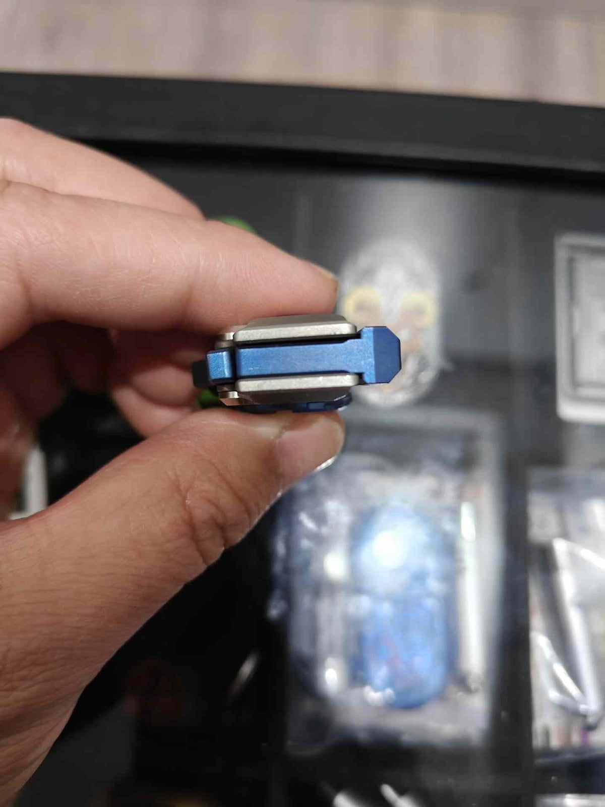 RX 02 Titanium