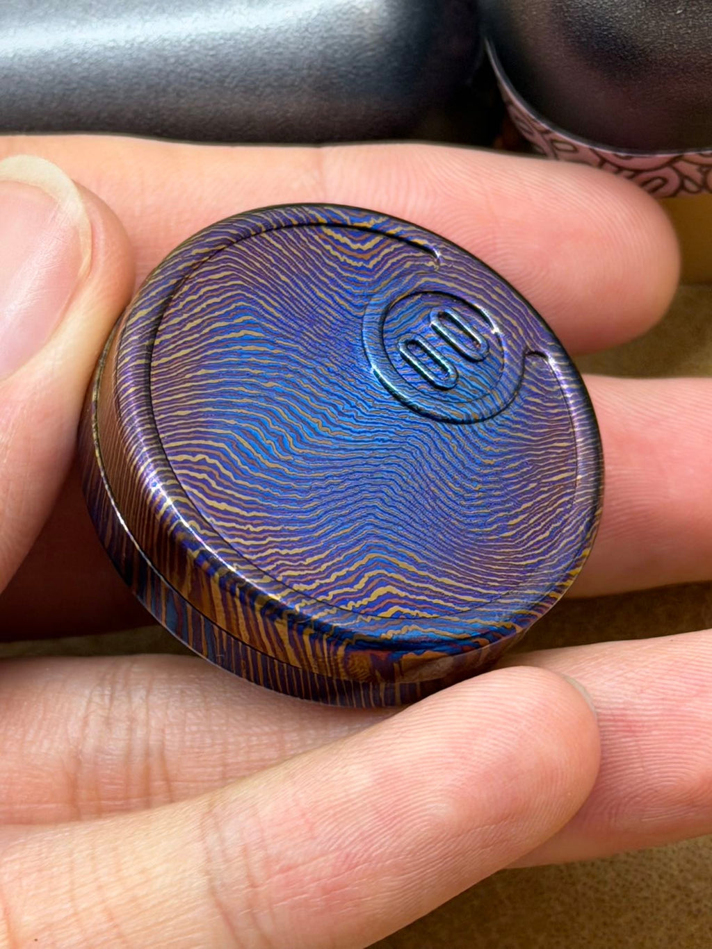 Pig Mokuti Titanium
