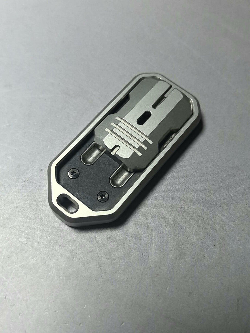 Music Waves Slider Stainless Steel
