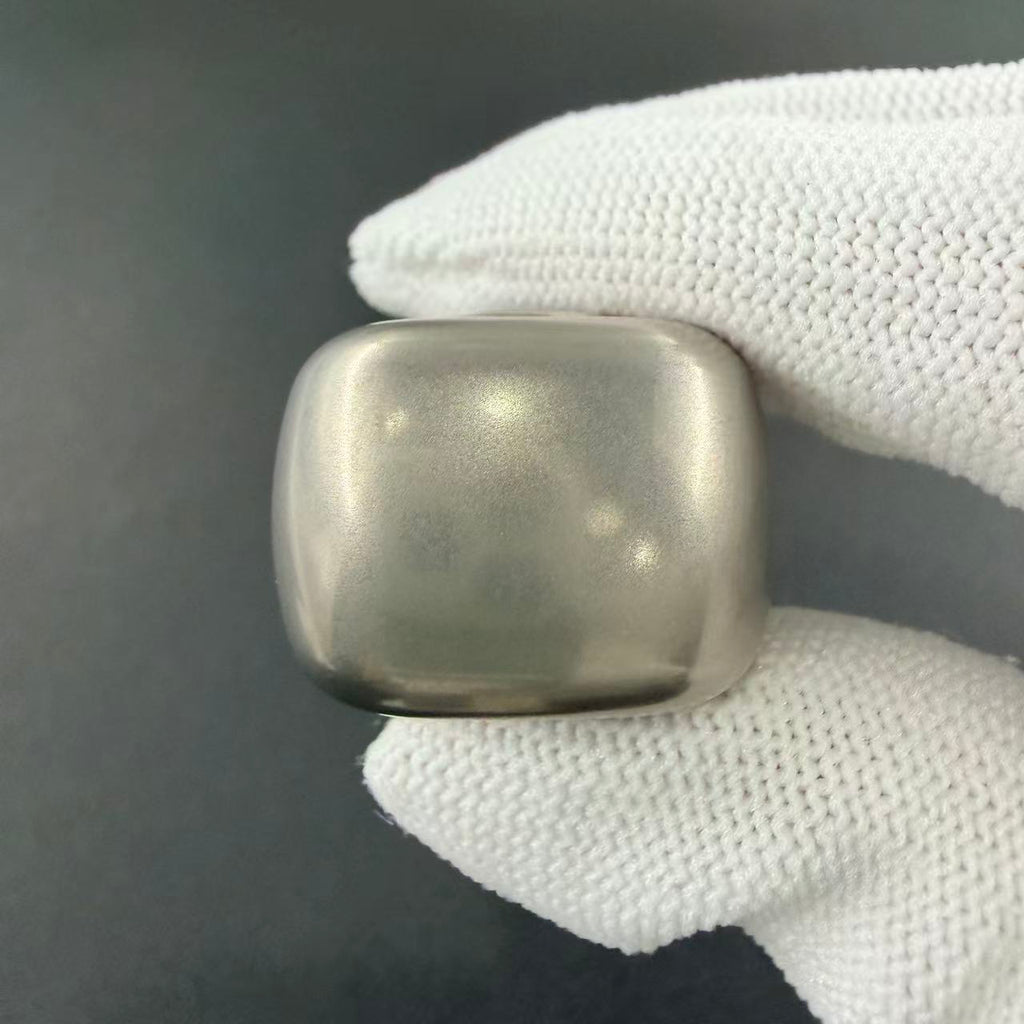 Sugar Cube Titanium