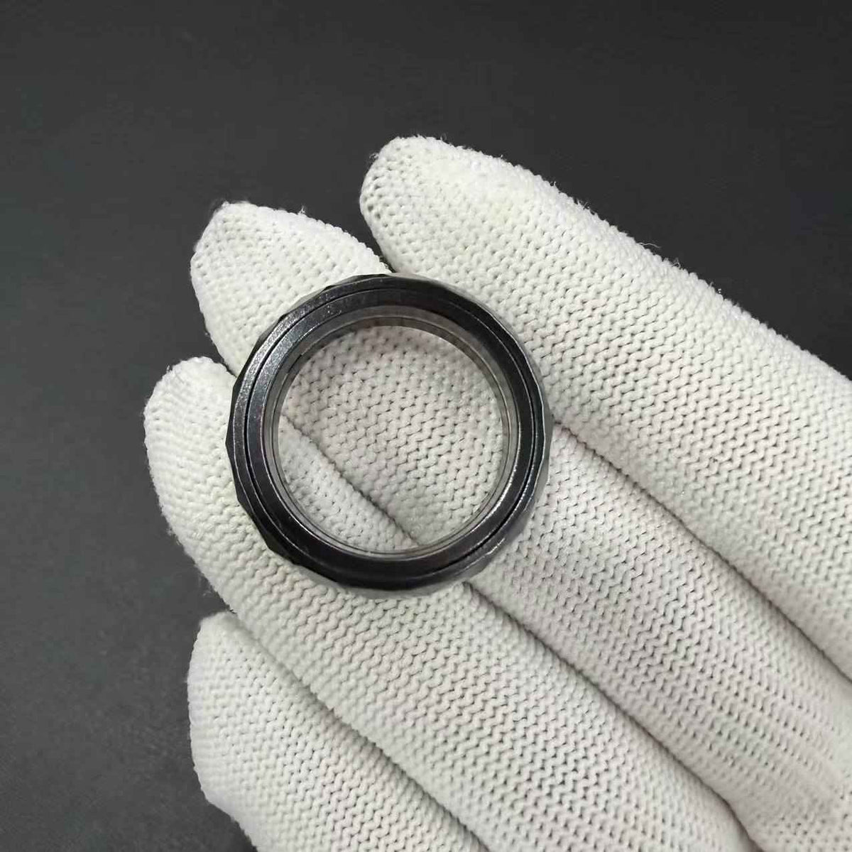 Pig Ratchet Zirconium