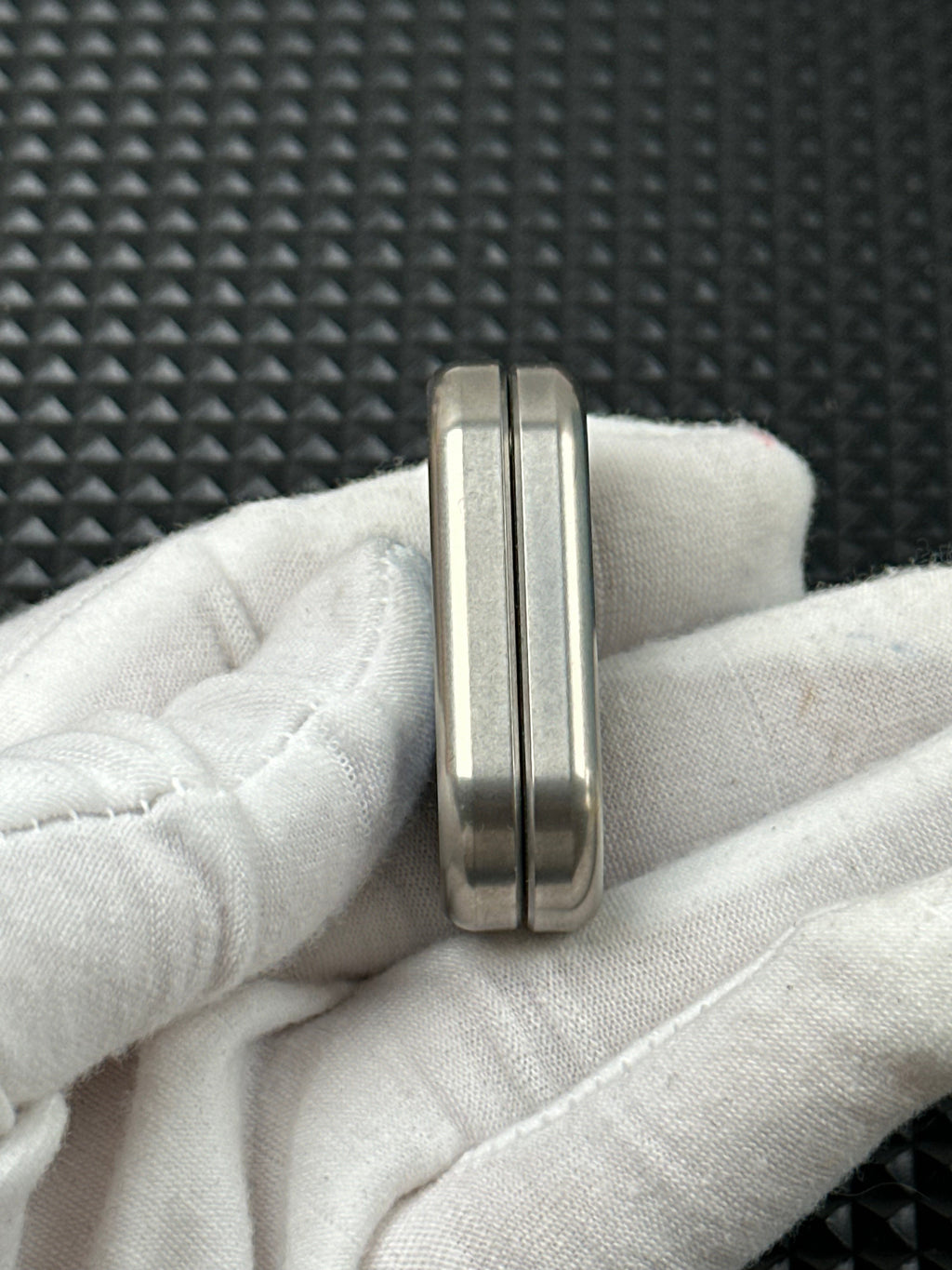 Top B Titanium