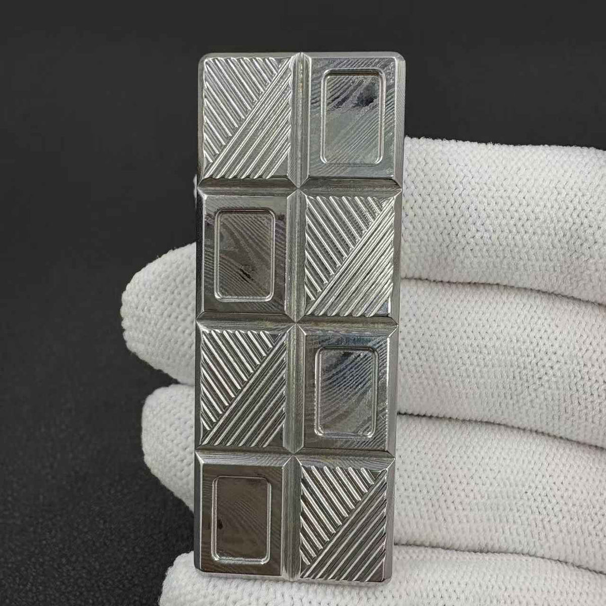 Ultra Thin Wafer Damasteel