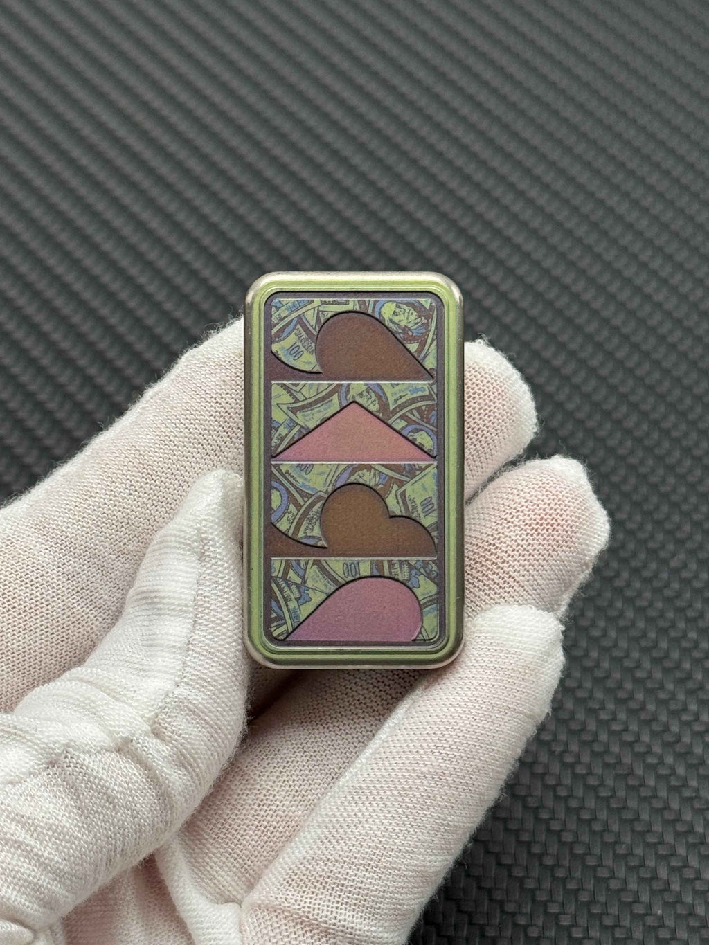 Dollar Pig Snout Titanium