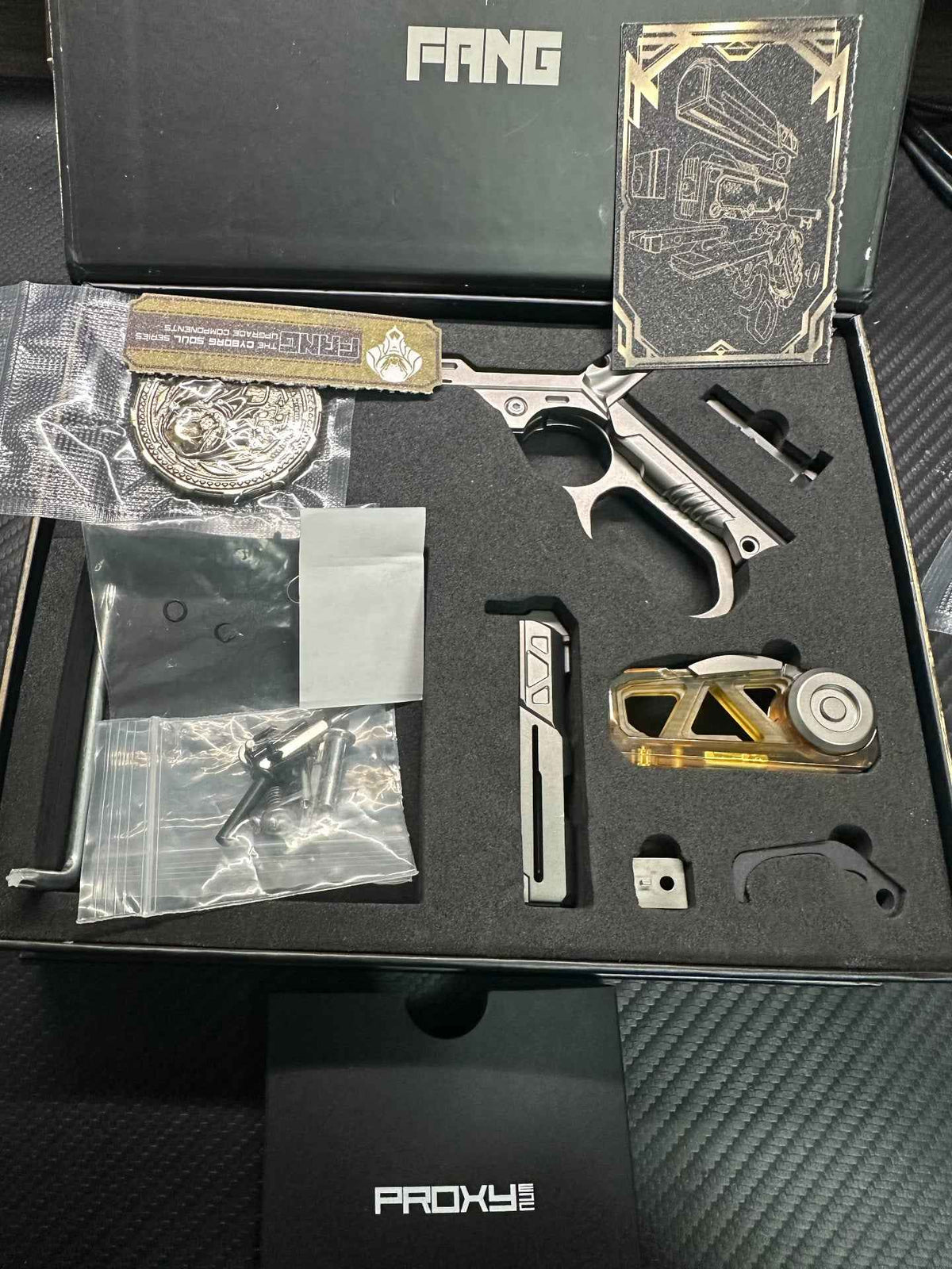 Fang Titanium